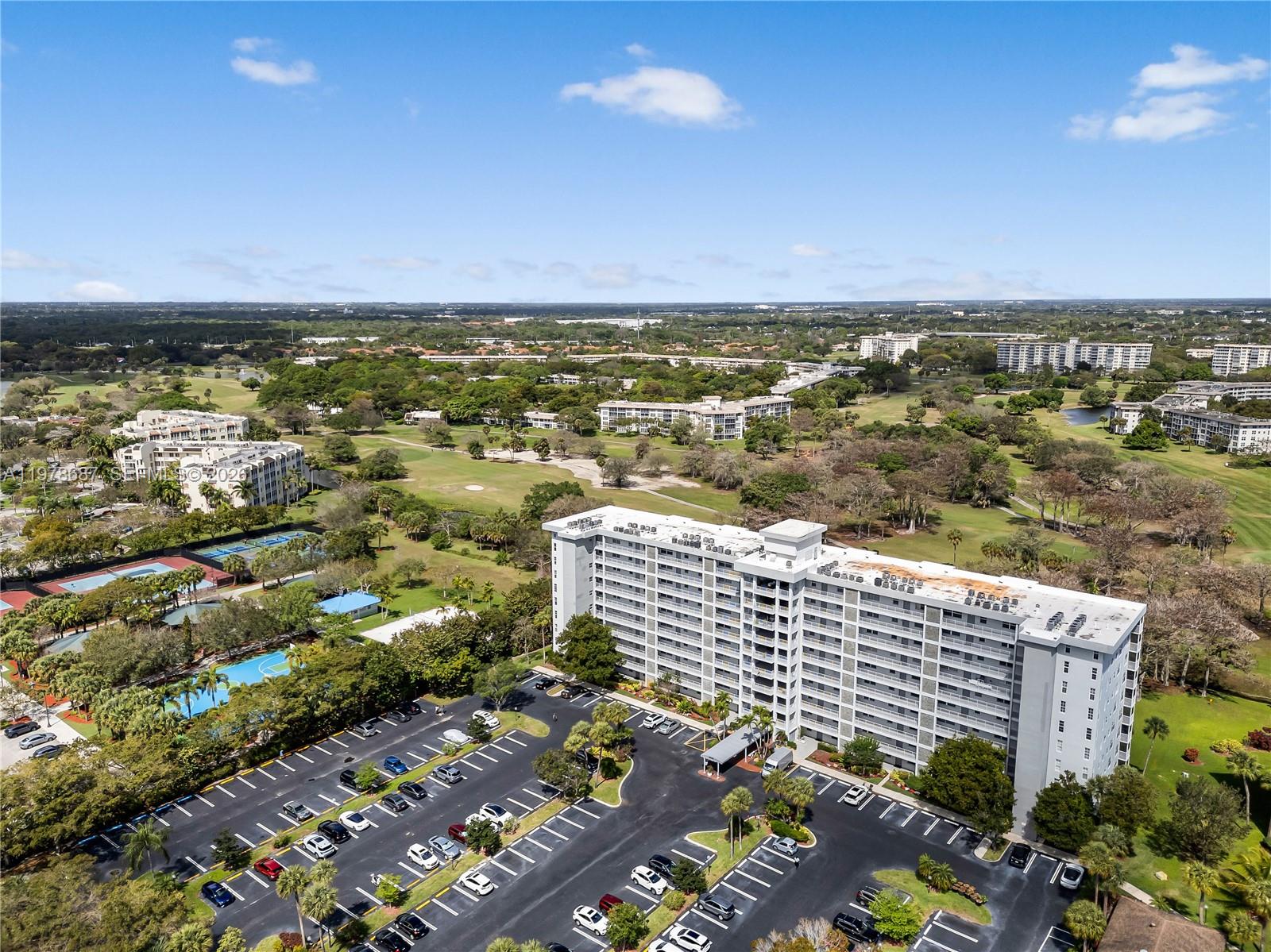 NO 104 PALM-AIRE COUNTRY C - Residential