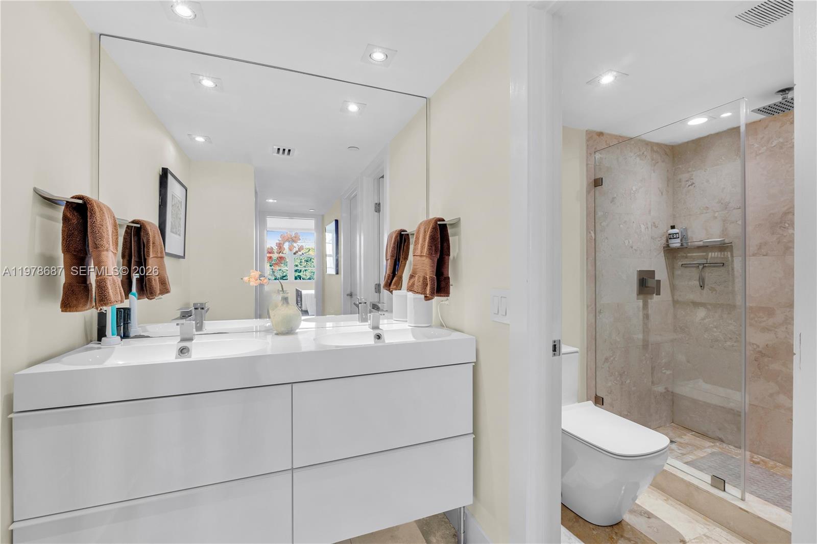 NO 104 PALM-AIRE COUNTRY C - Residential