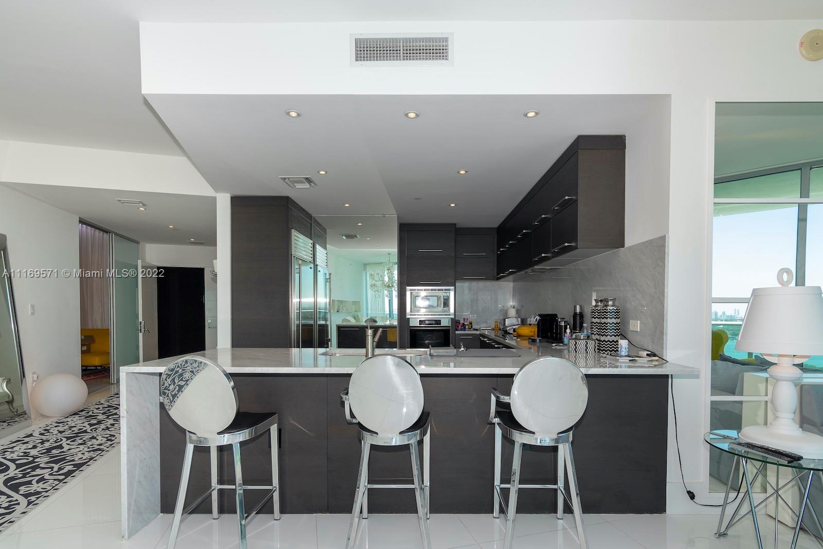 900 BISCAYNE BAY - Residential Lease