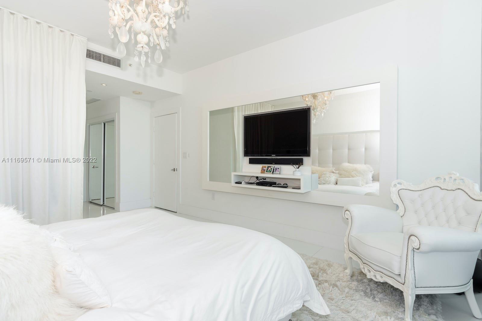 900 BISCAYNE BAY - Residential Lease