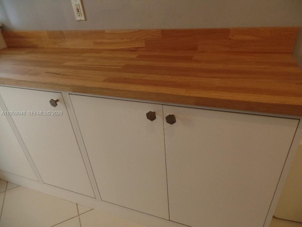 AQUASOL CONDO - Residential Lease