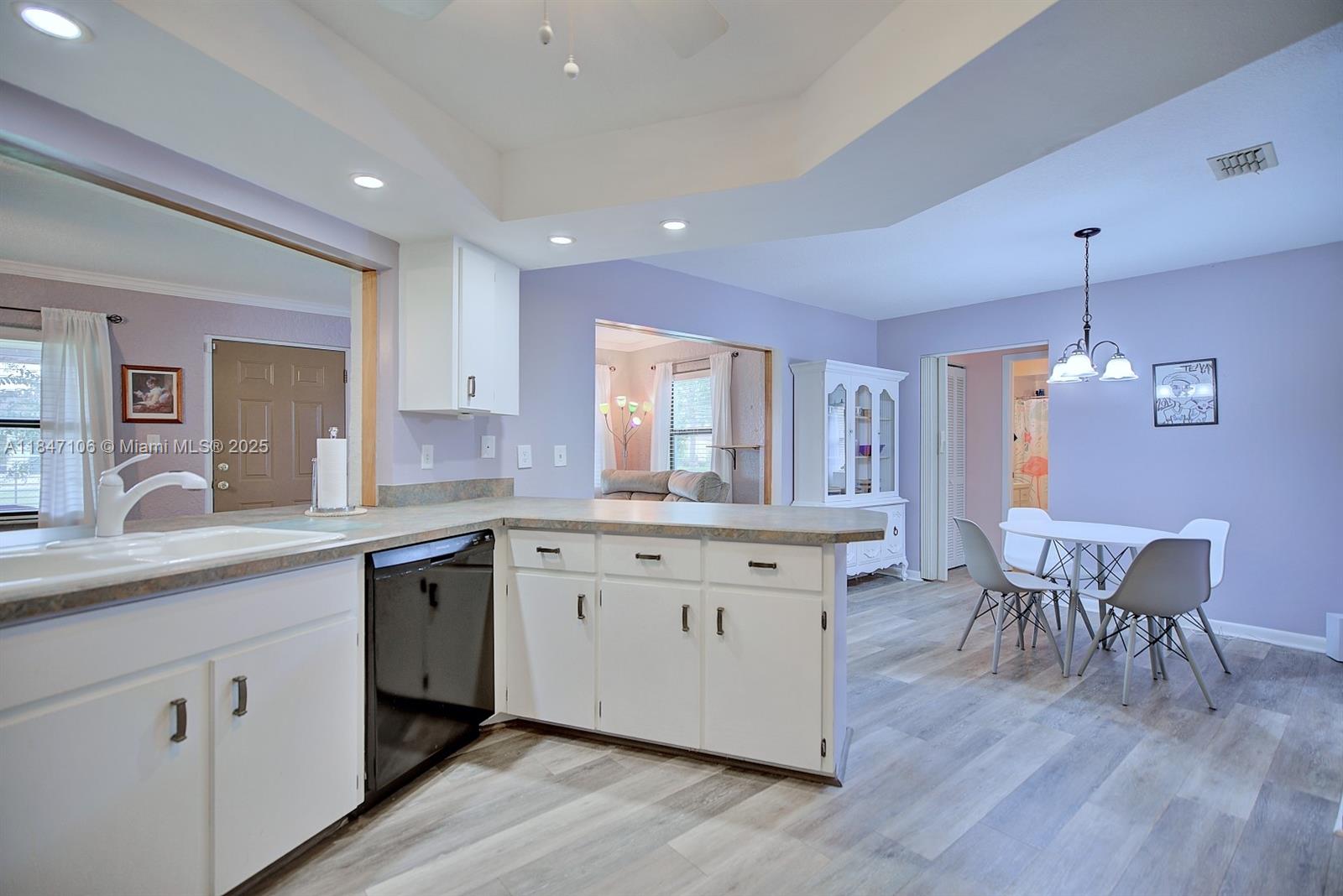 LAKE JACKSON HEIGHTS - Residential