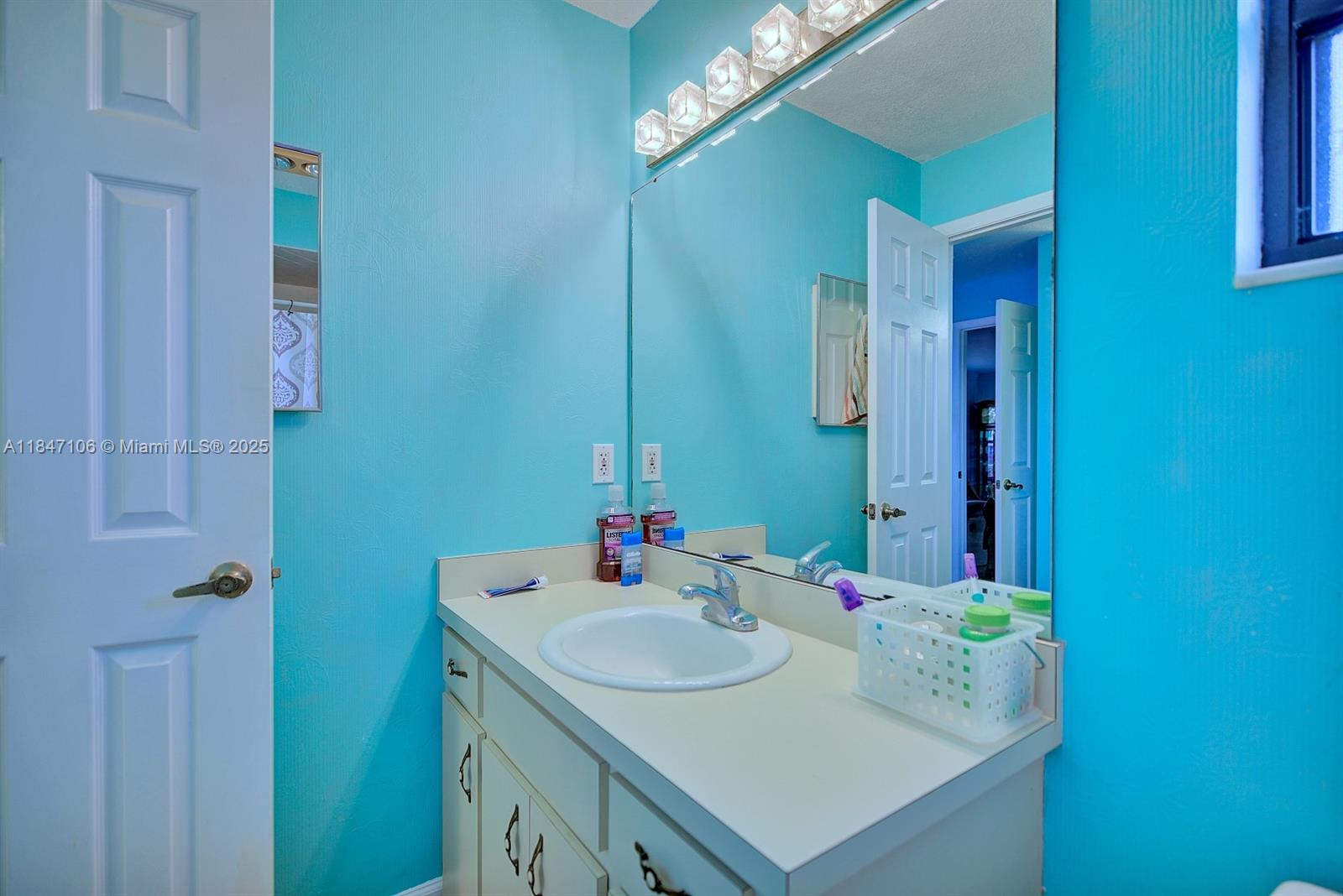 LAKE JACKSON HEIGHTS - Residential