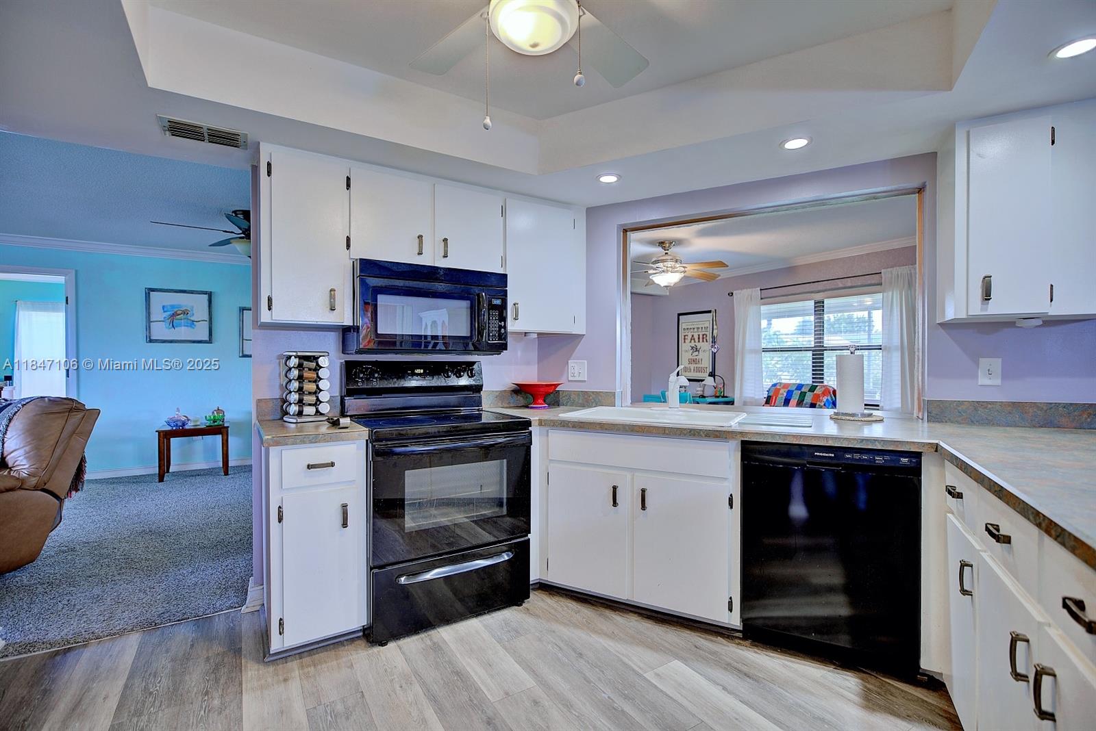 LAKE JACKSON HEIGHTS - Residential