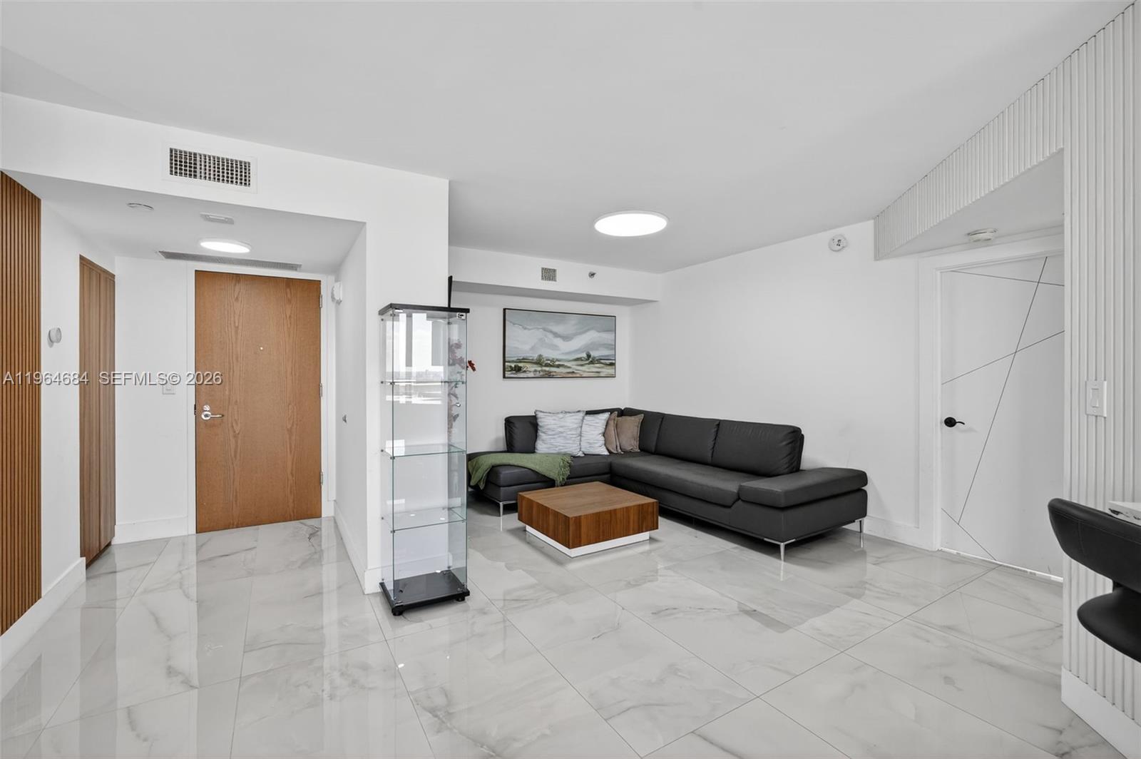 1000 ISL BLVD WILLIAMS IS - Residential