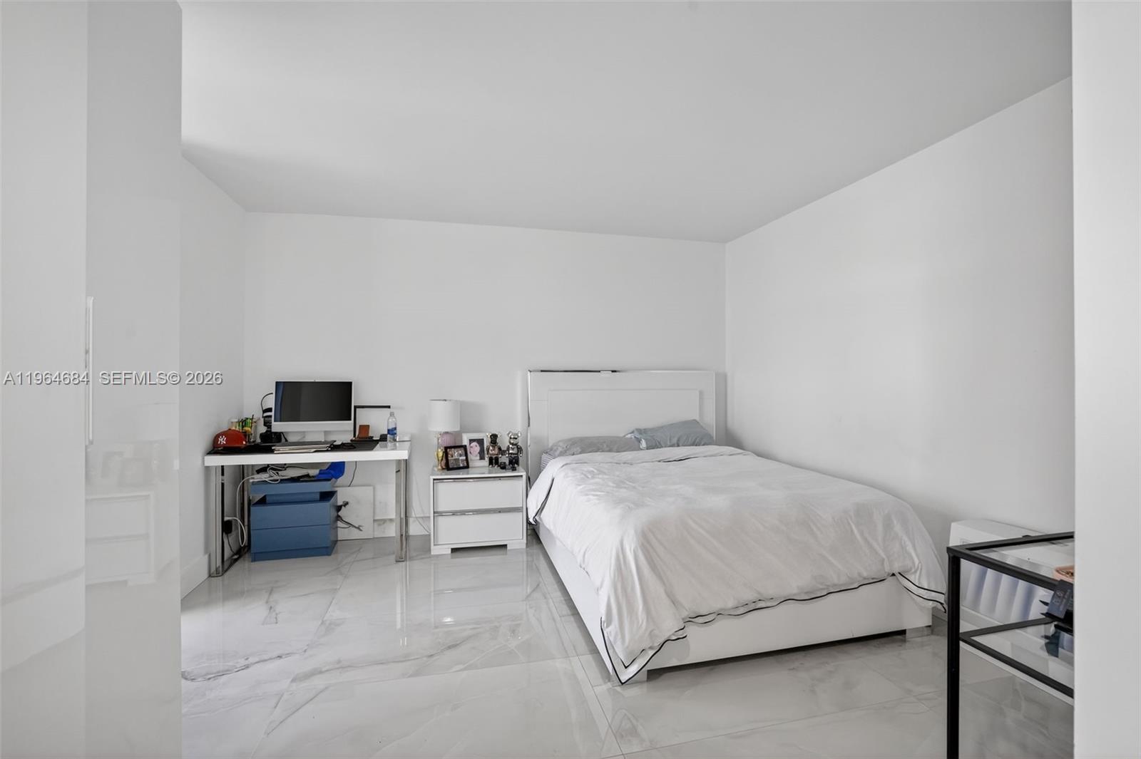 1000 ISL BLVD WILLIAMS IS - Residential