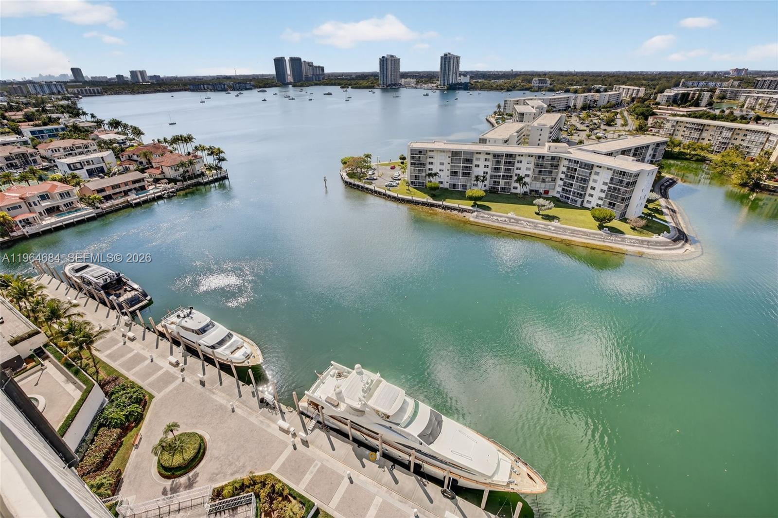 1000 ISL BLVD WILLIAMS IS - Residential