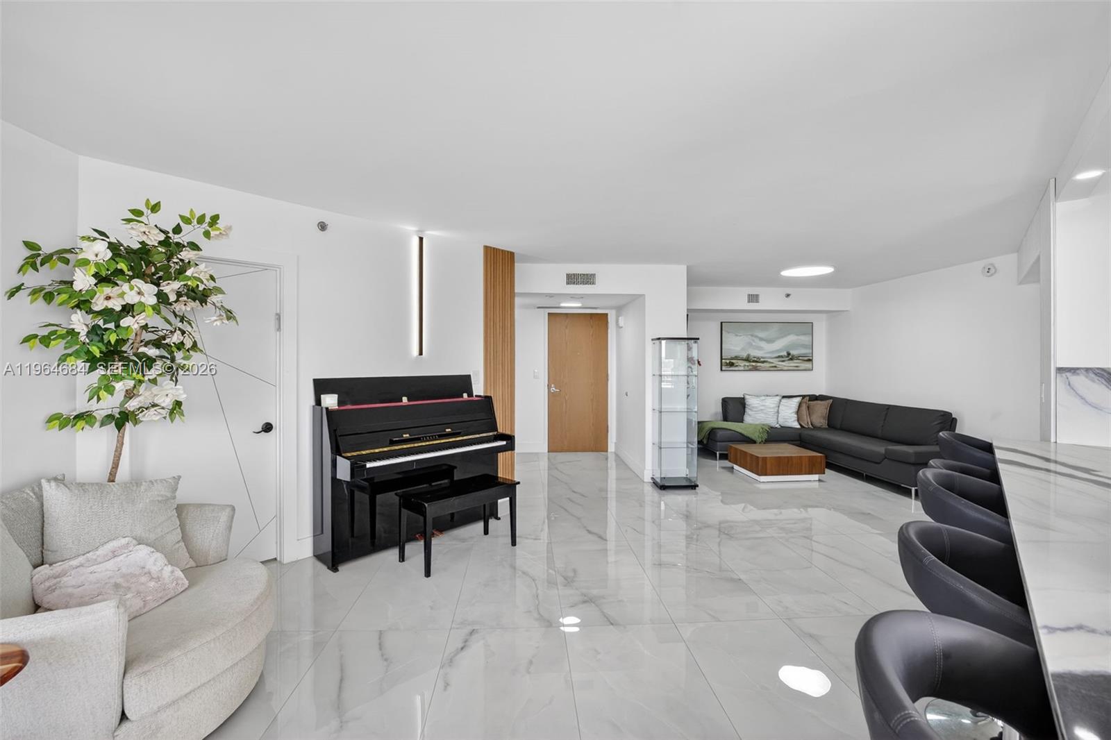 1000 ISL BLVD WILLIAMS IS - Residential