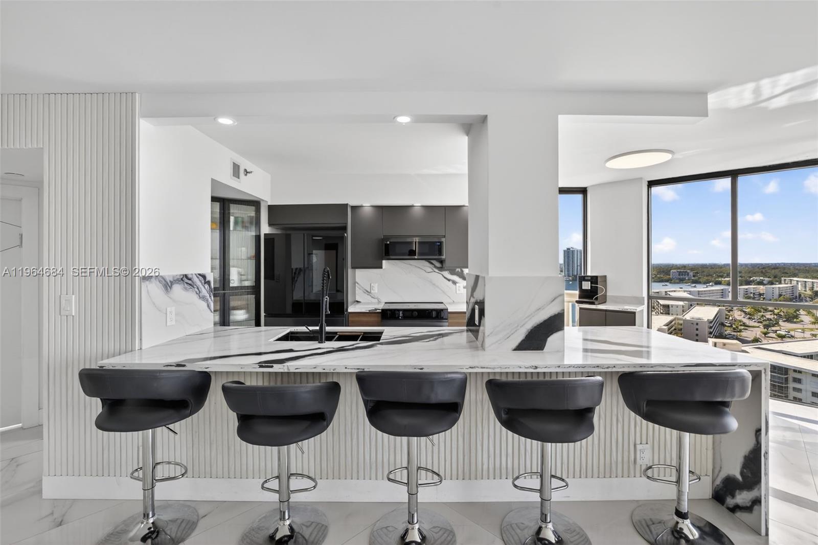 1000 ISL BLVD WILLIAMS IS - Residential