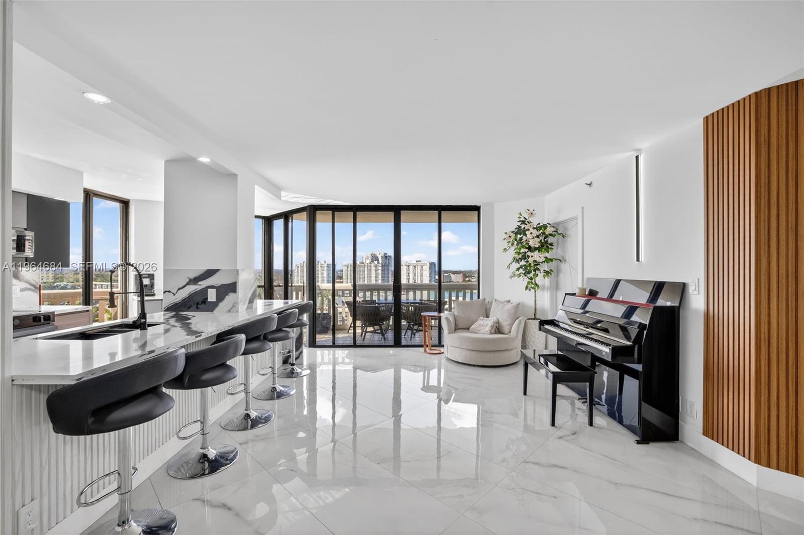 1000 ISL BLVD WILLIAMS IS - Residential