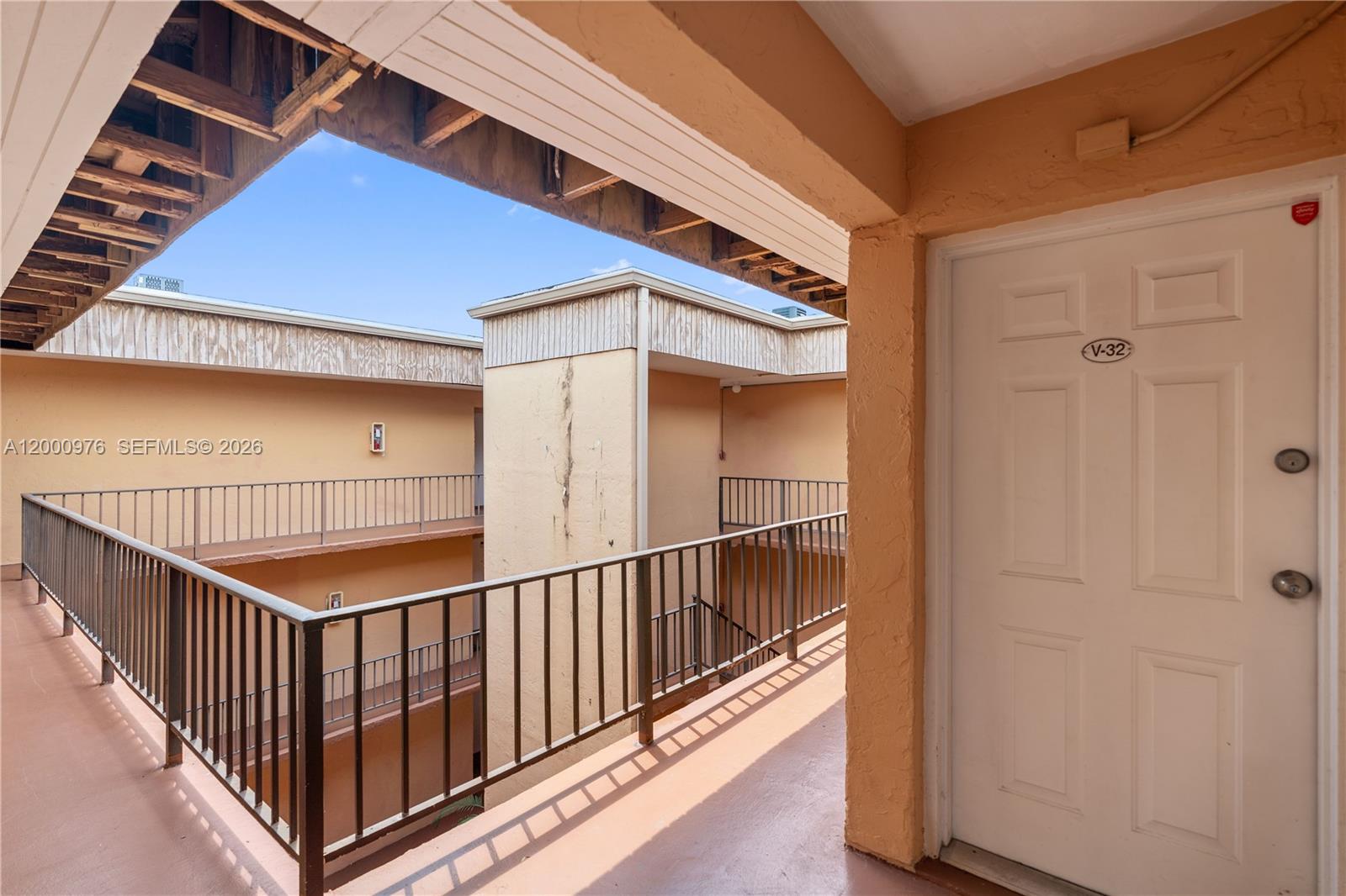 SUNSET PALMS EAST CONDO - Residential Lease