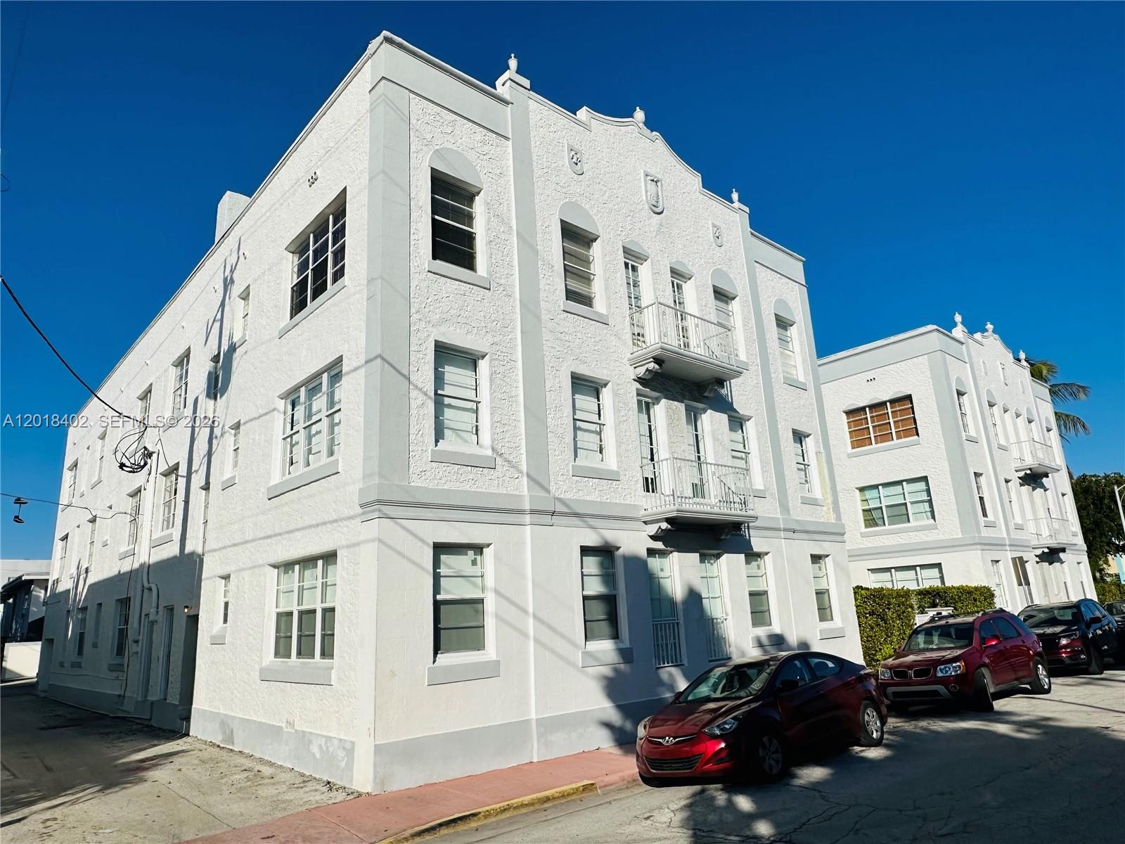 1200 Euclid Ave 308