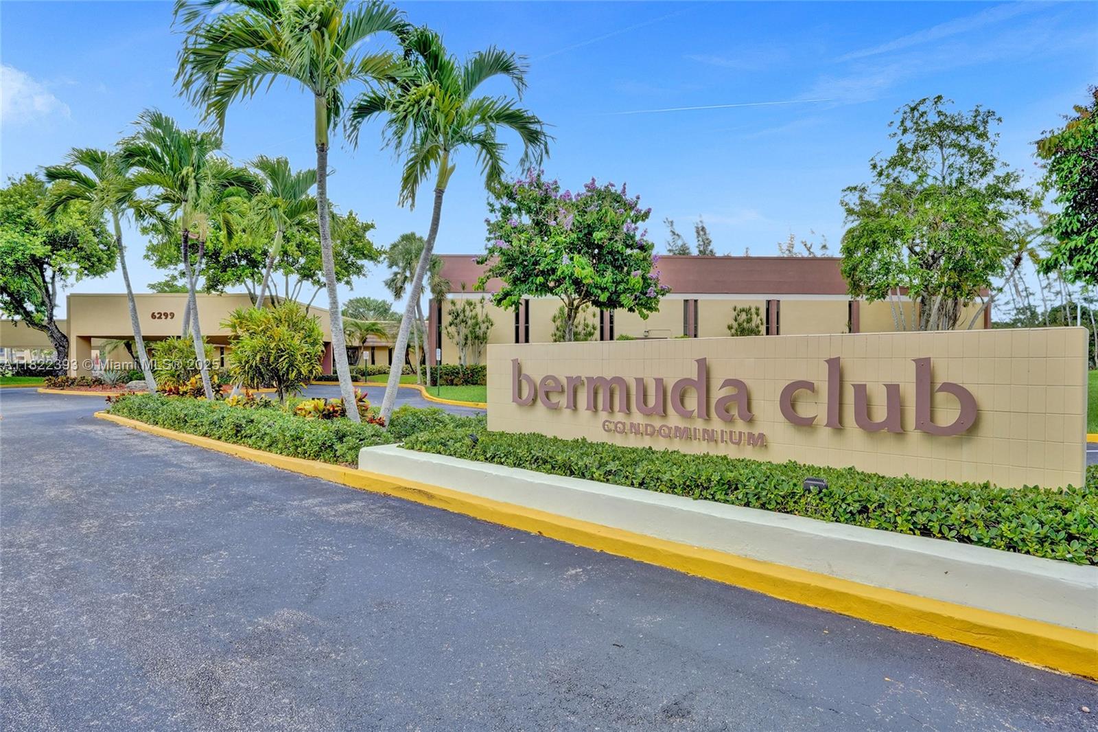 Property for Sale at 6300 Nw 62nd St 108, Tamarac, Broward County, Florida - Bedrooms: 1 
Bathrooms: 1  - $100,000