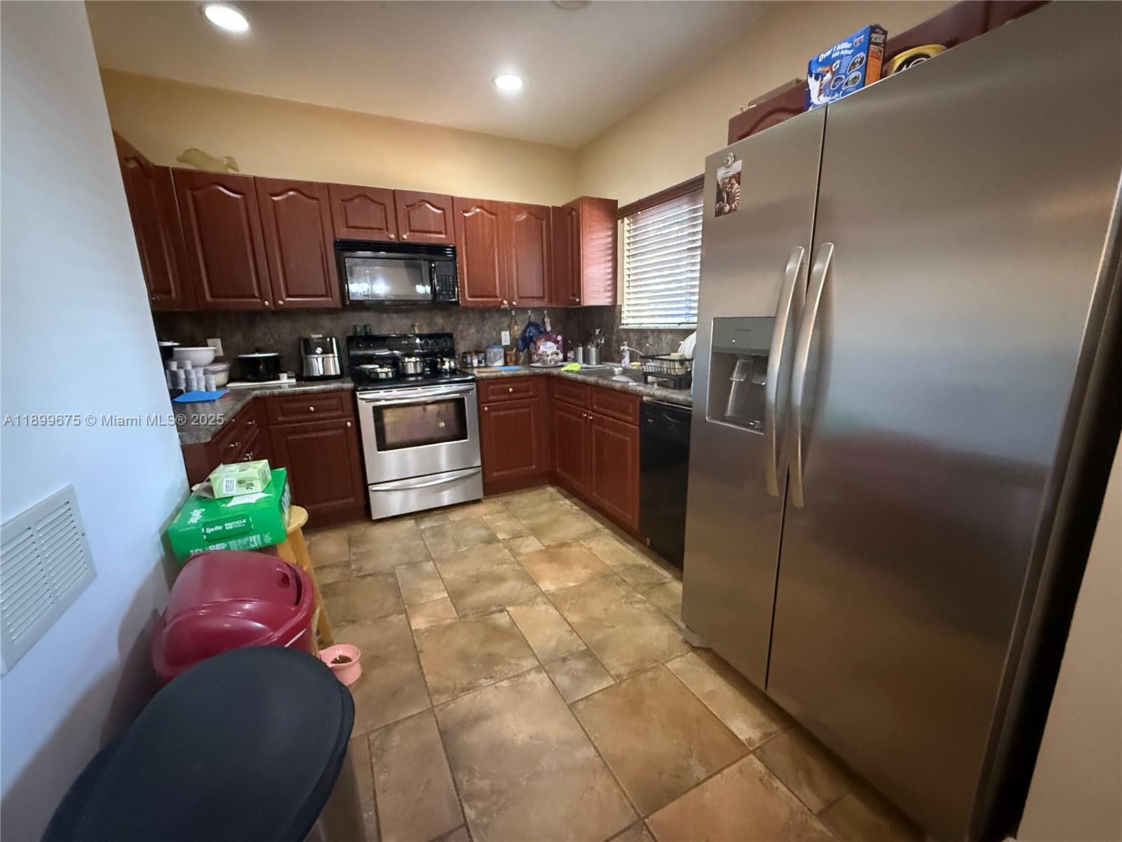 MARIANAS HOMES - Residential