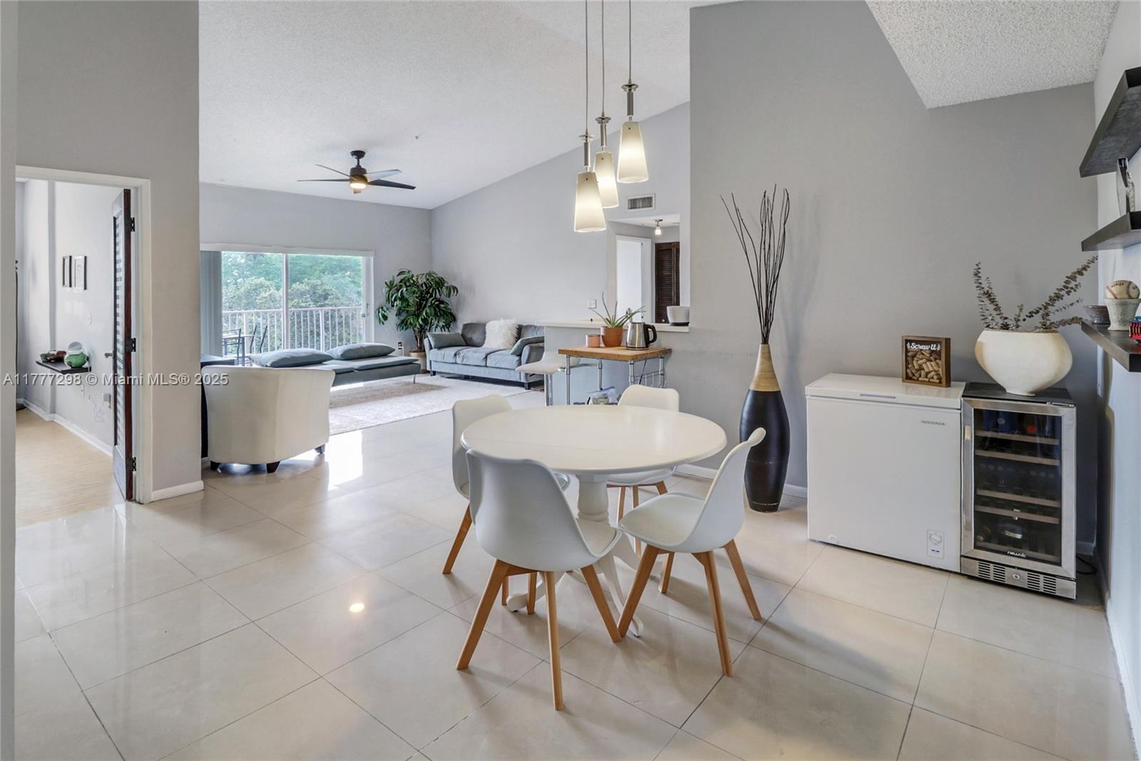 COURTYARDS AT DAVIE CONDO - Residential