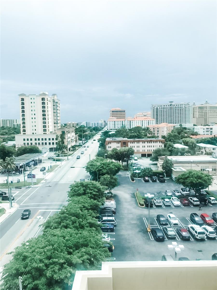 DOUGLAS GRAND CONDO - Residential Lease