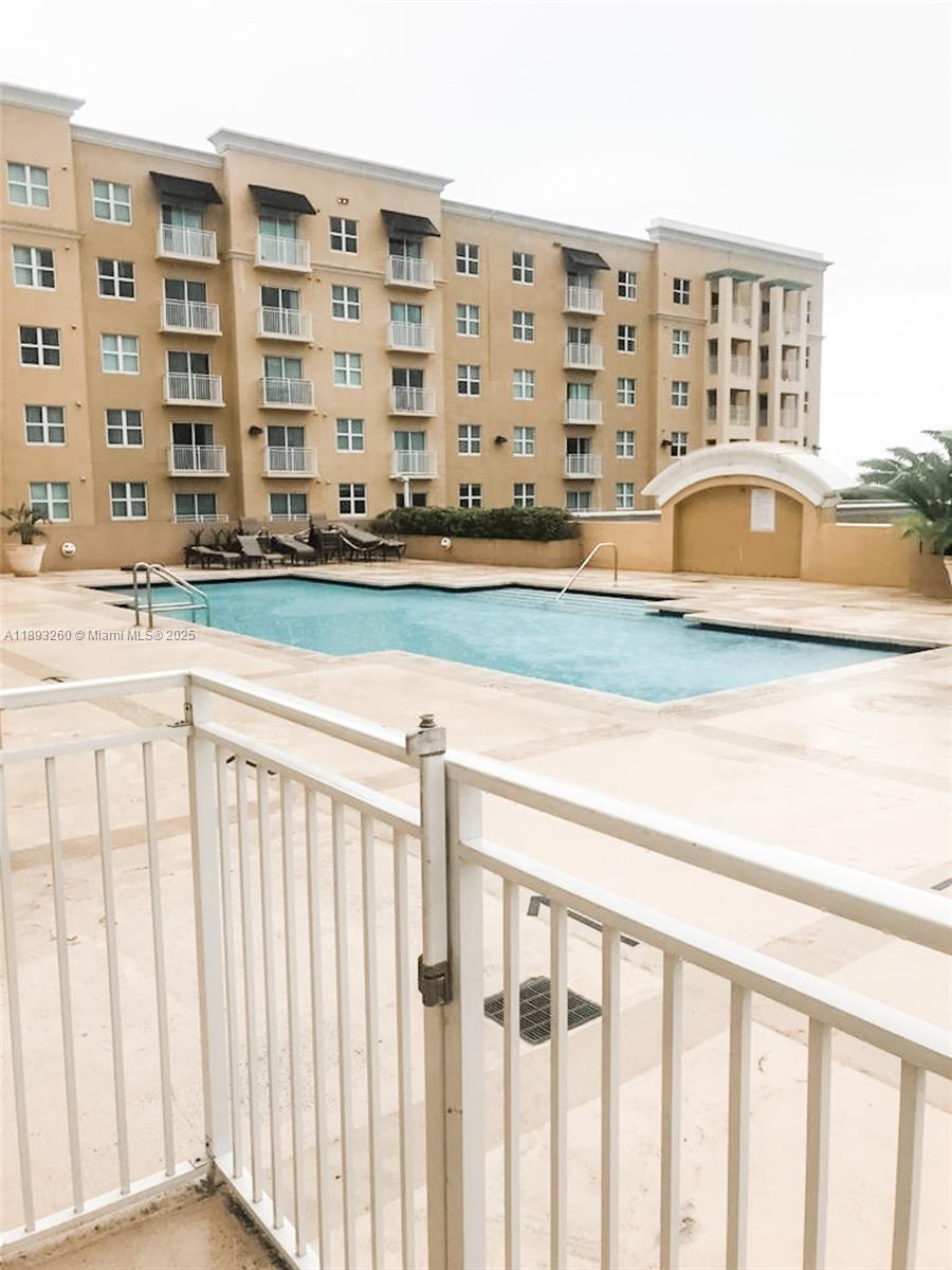 DOUGLAS GRAND CONDO - Residential Lease