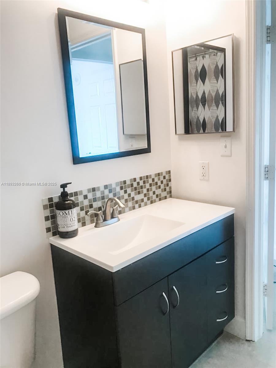 DOUGLAS GRAND CONDO - Residential Lease