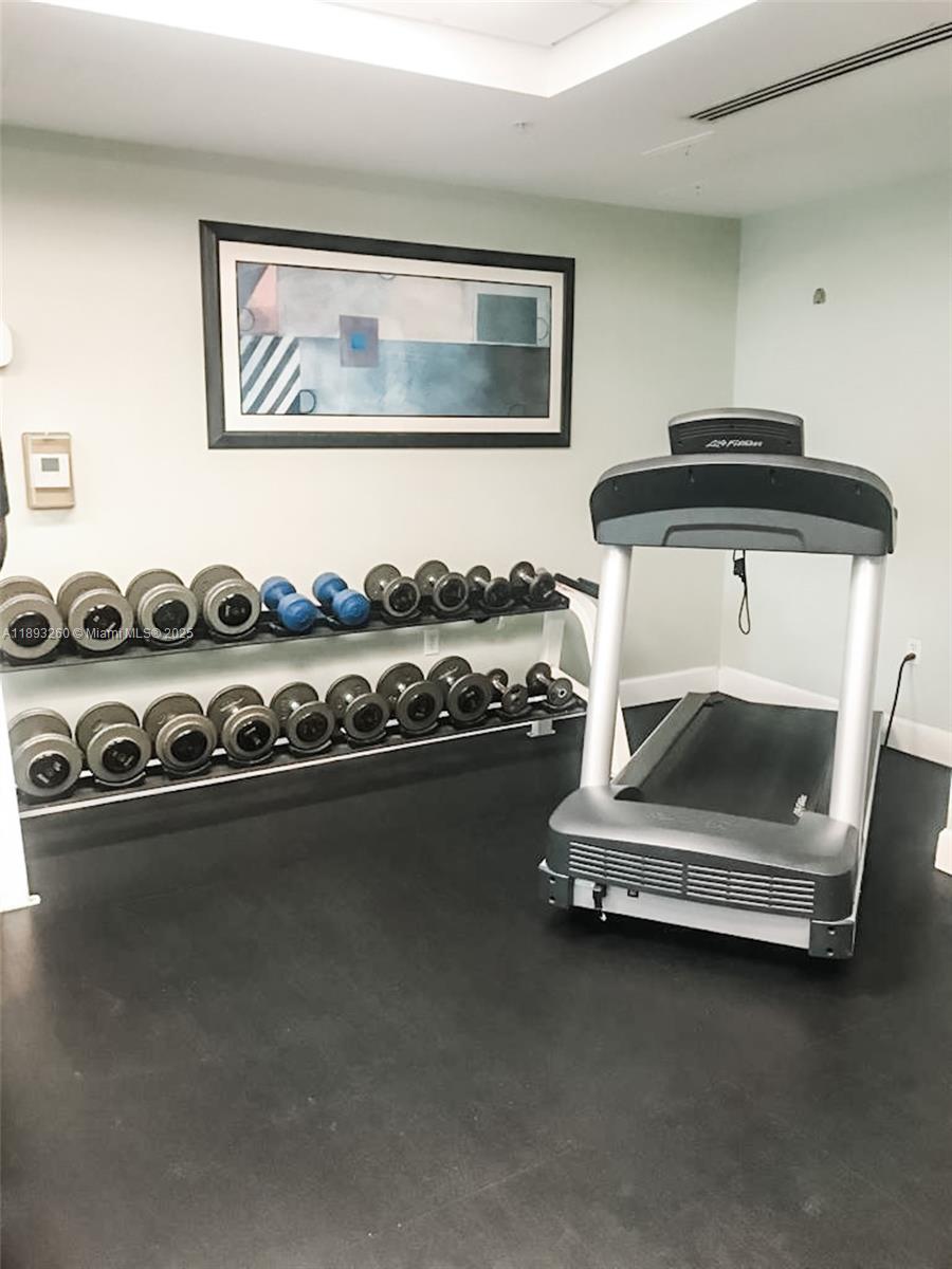DOUGLAS GRAND CONDO - Residential Lease