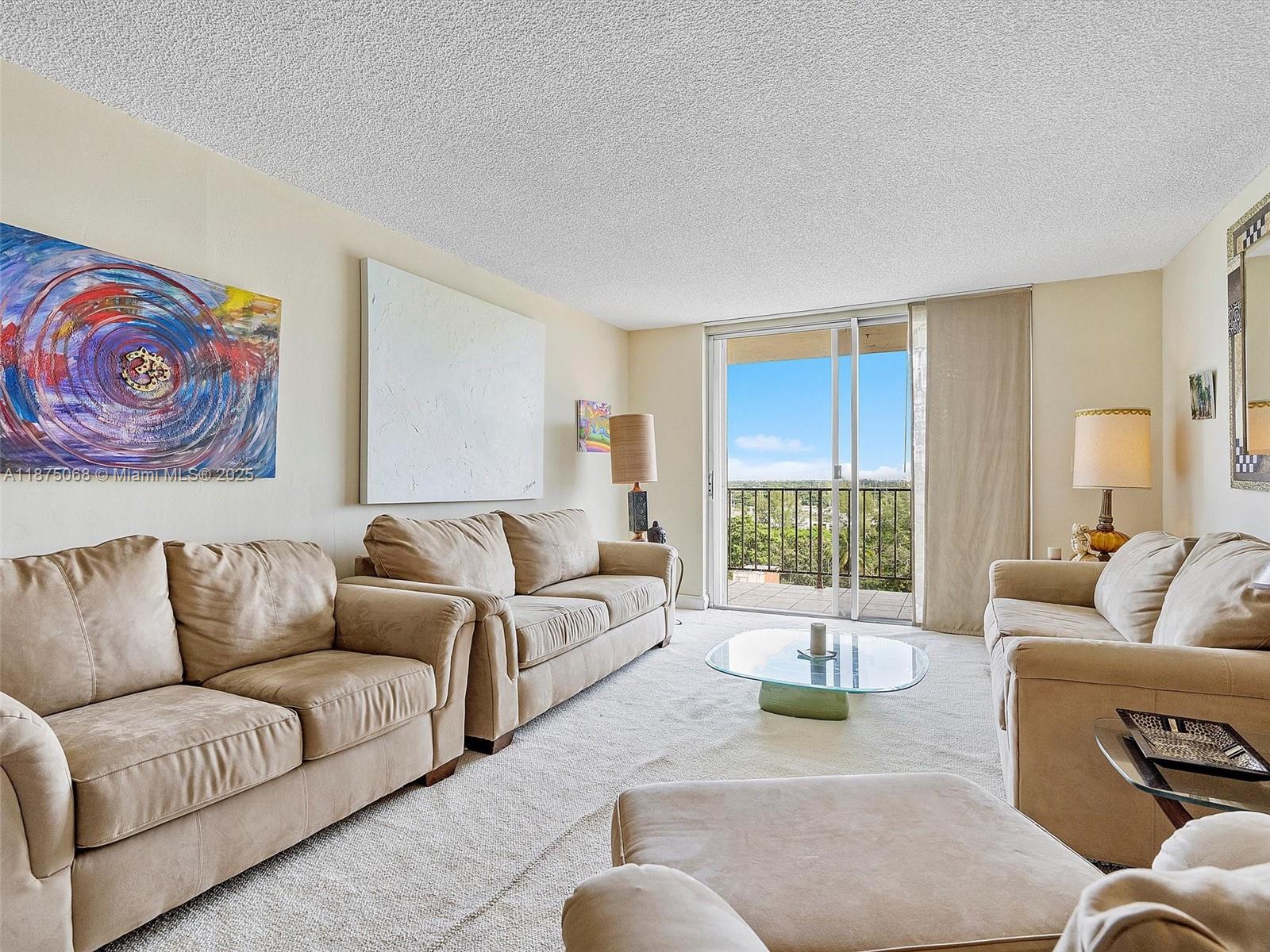 THREE HORIZONS NORTH COND - Residential