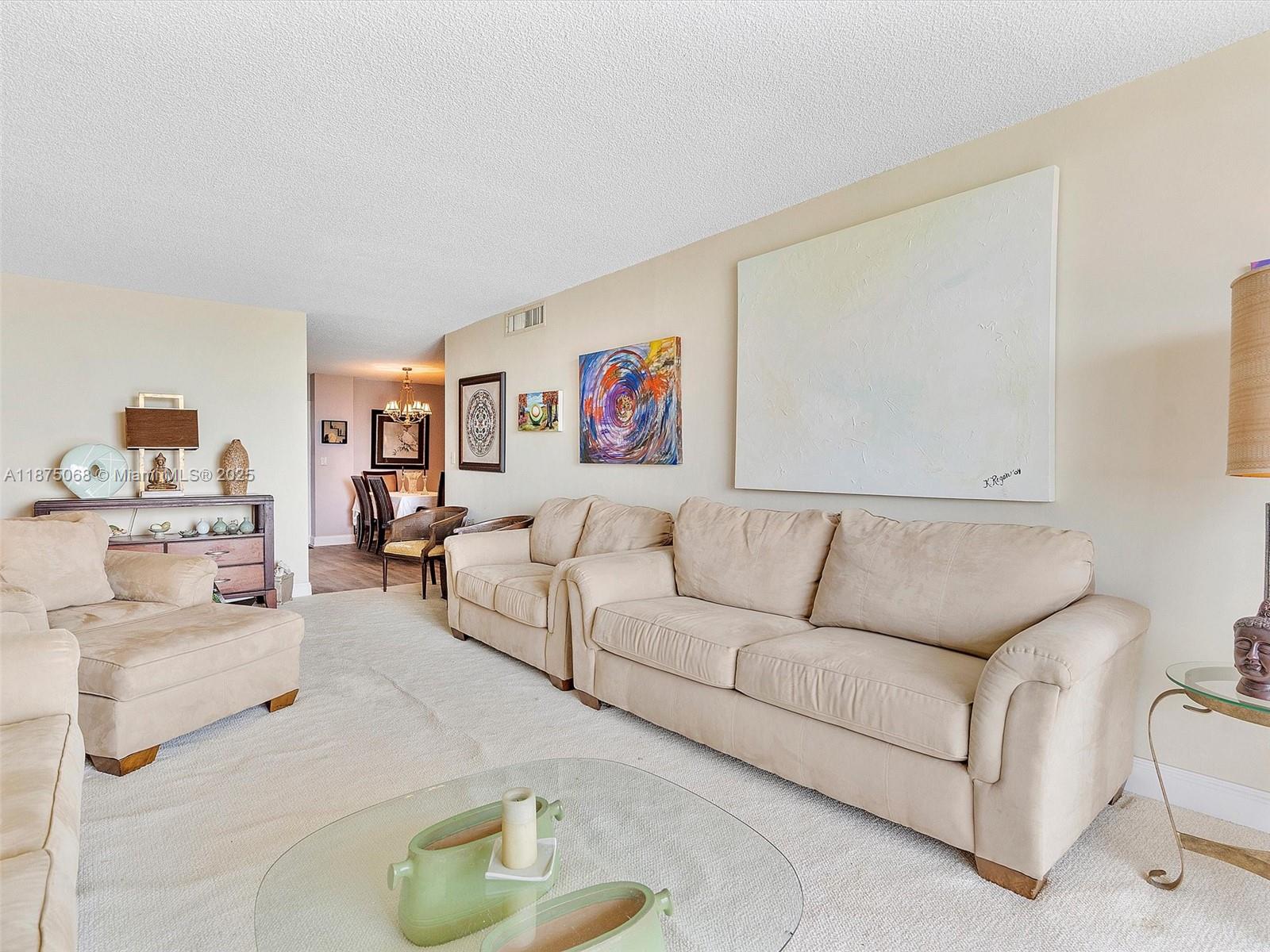 THREE HORIZONS NORTH COND - Residential
