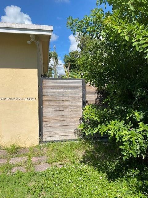 FAIRWAY PARK SEC 3 - Residential Lease