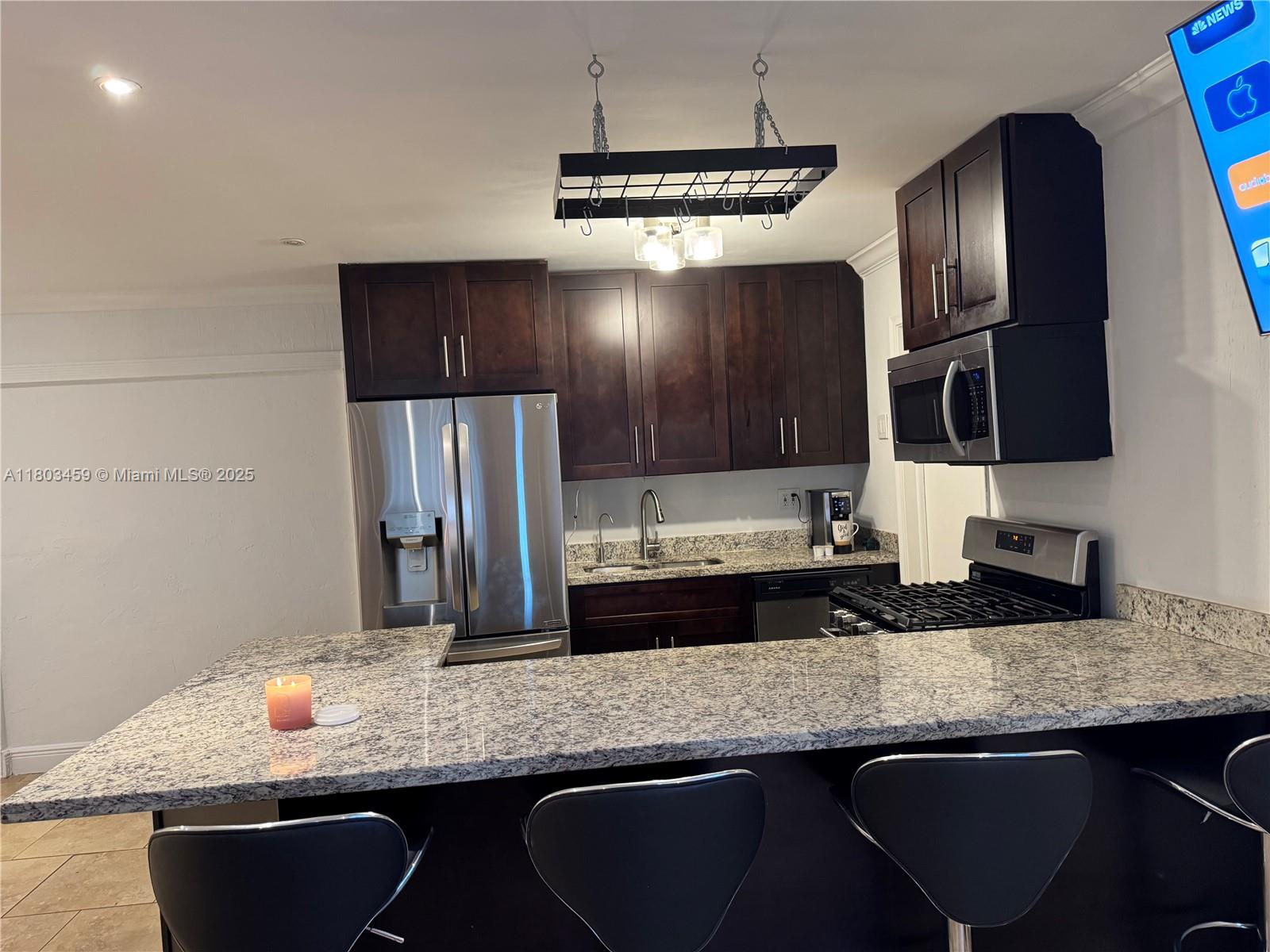 8540 NW 25 CT 1