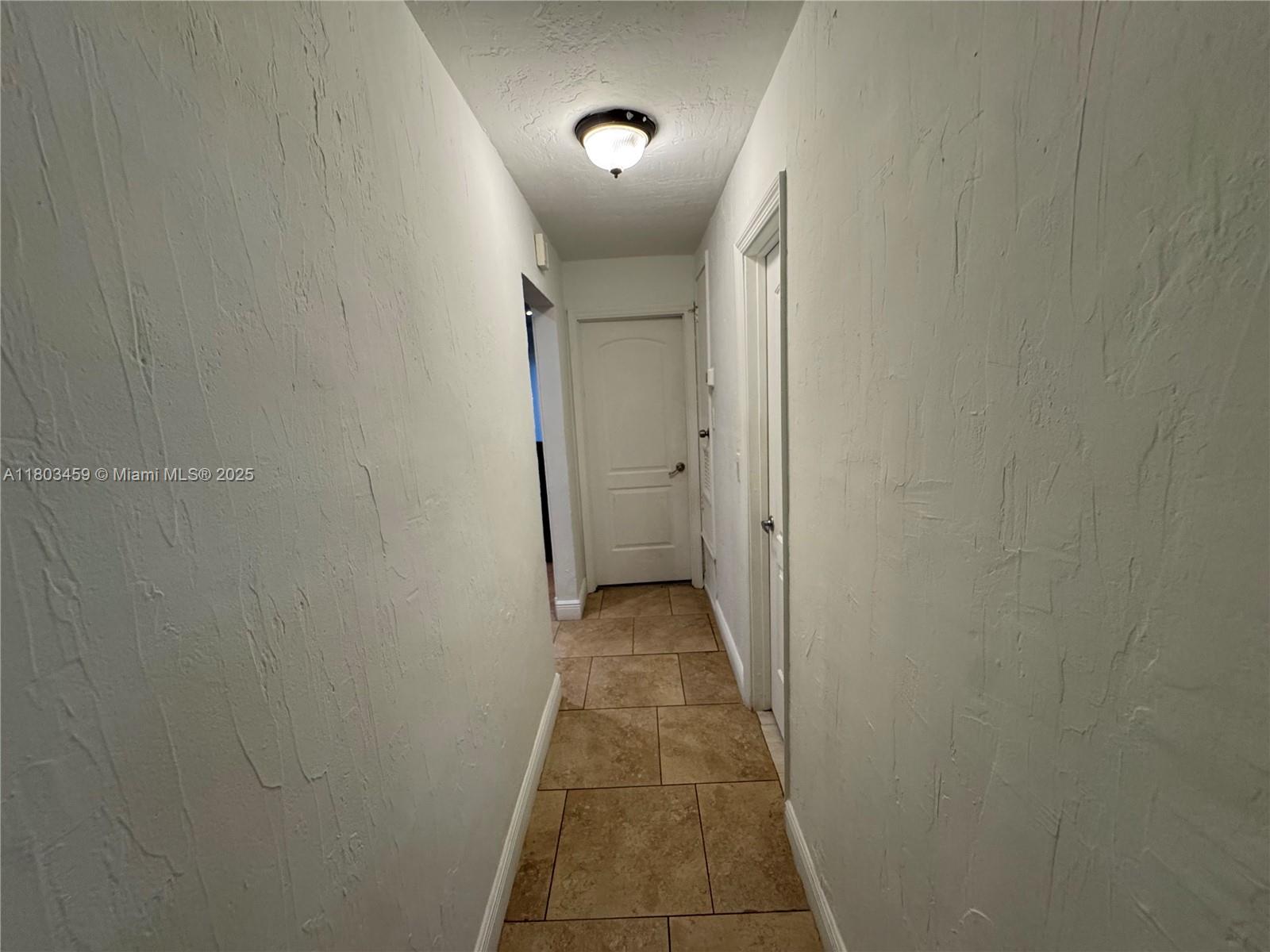 8540 NW 25 CT 1