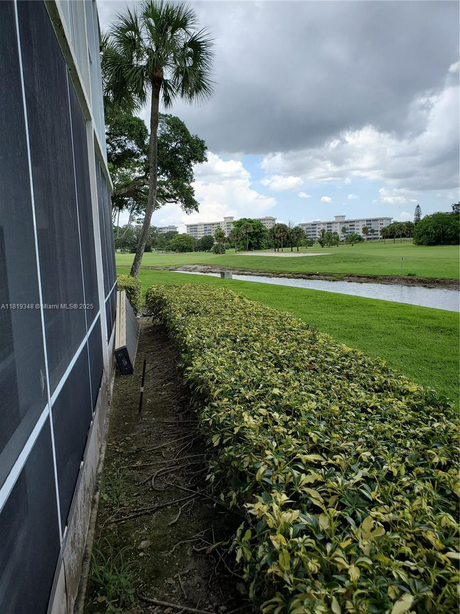 PALM-AIRE C C APTS 31 CON - Residential
