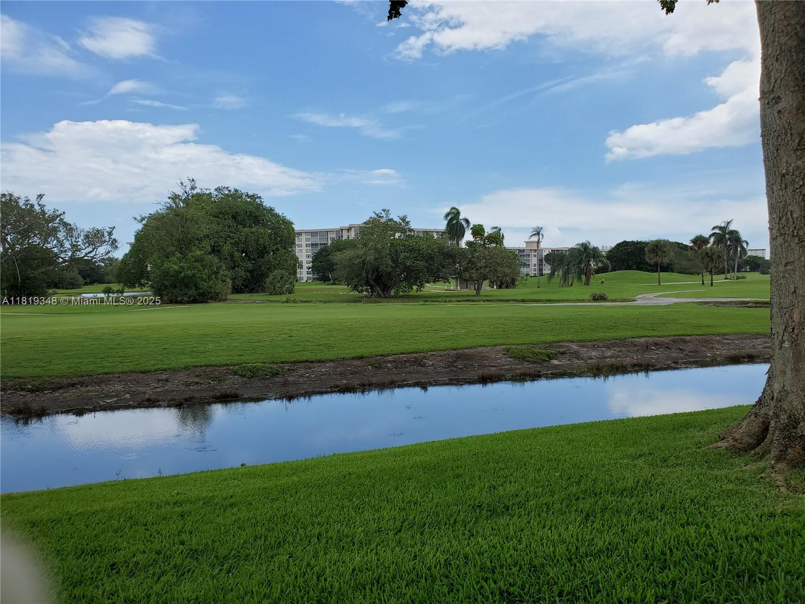 PALM-AIRE C C APTS 31 CON - Residential