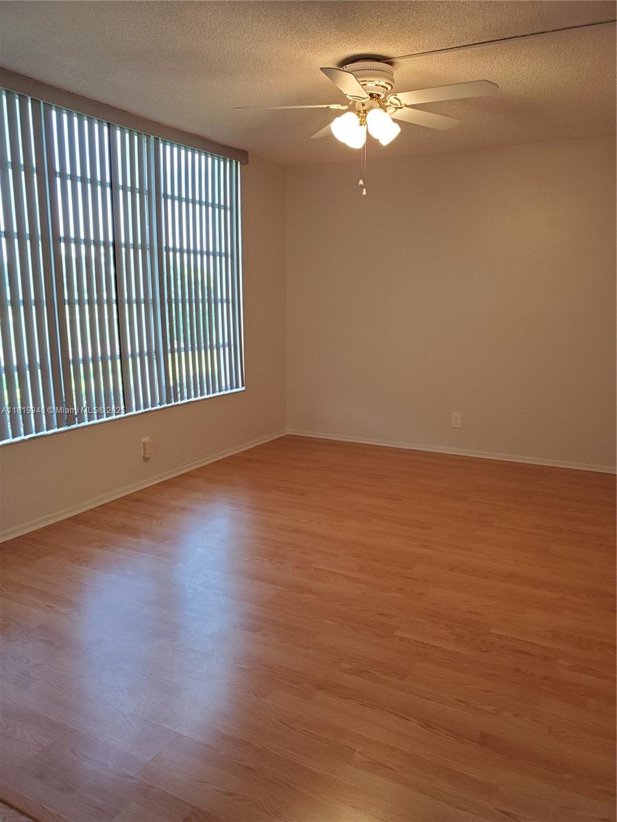 PALM-AIRE C C APTS 31 CON - Residential