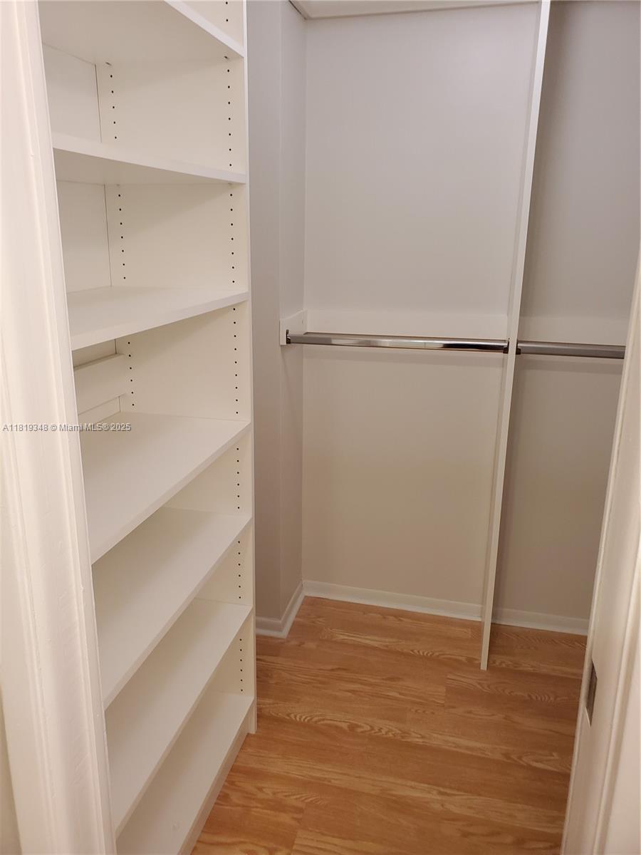 PALM-AIRE C C APTS 31 CON - Residential