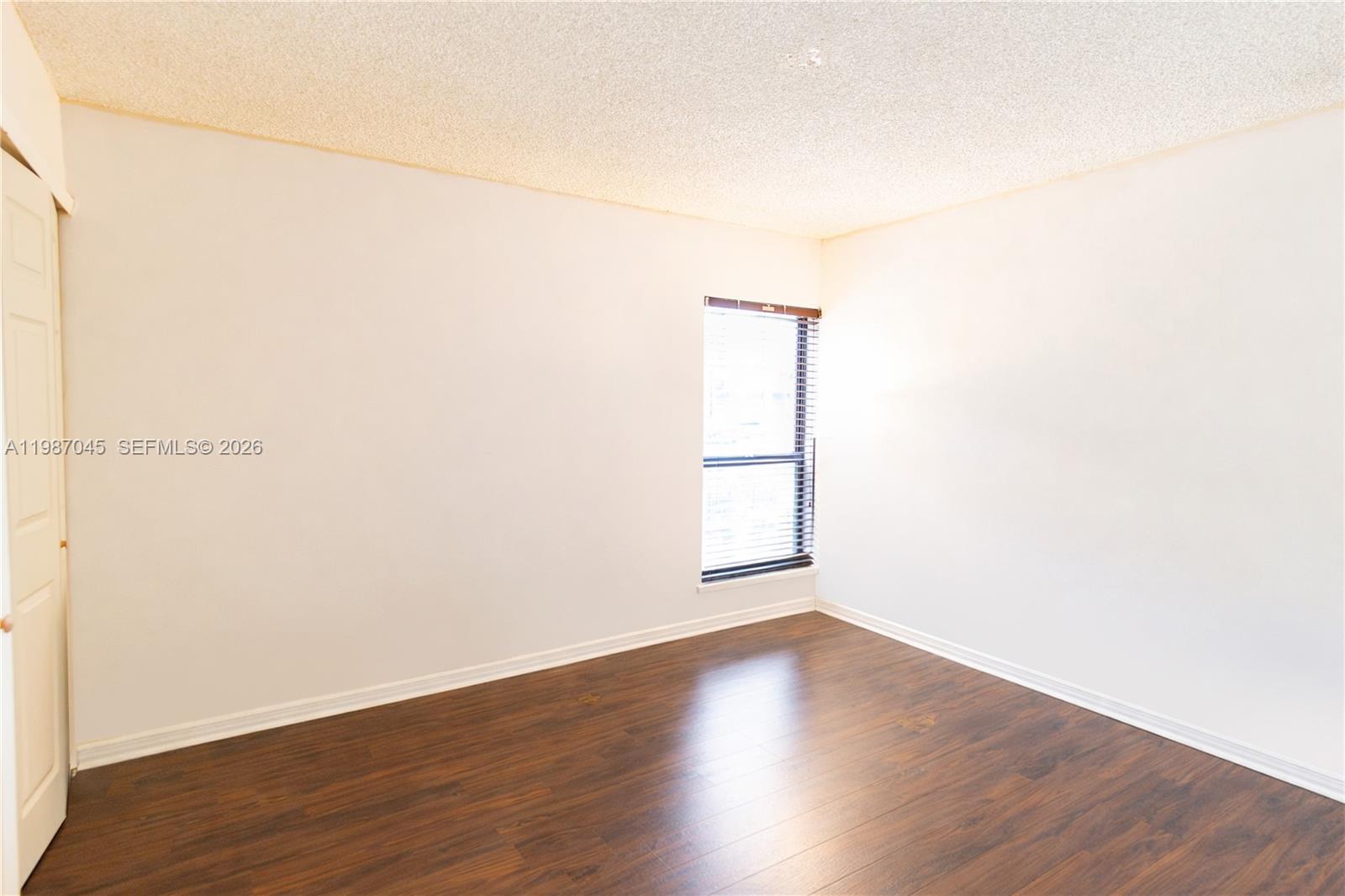 WESTVIEW CONDOMINIUM NO O - Residential Lease