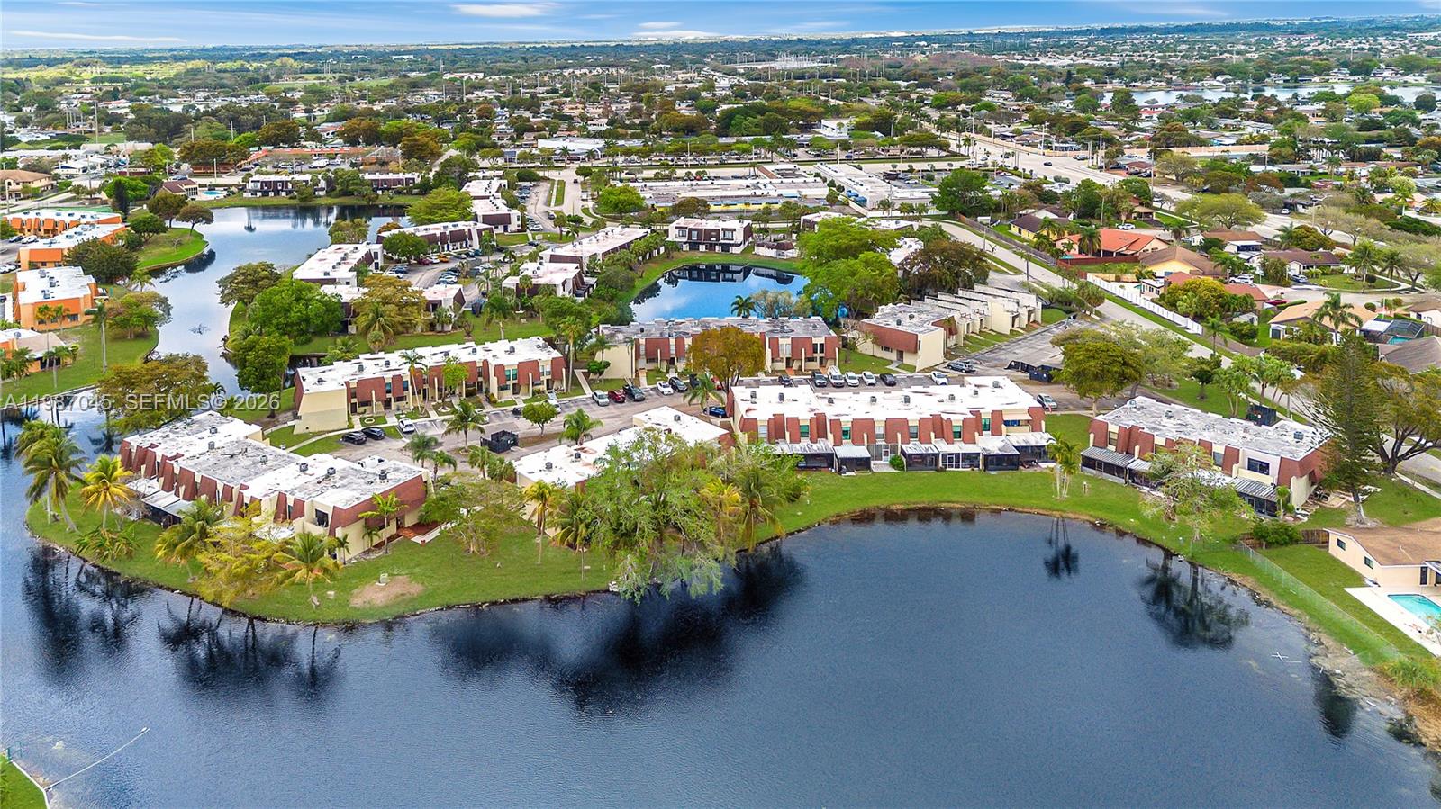 WESTVIEW CONDOMINIUM NO O - Residential Lease