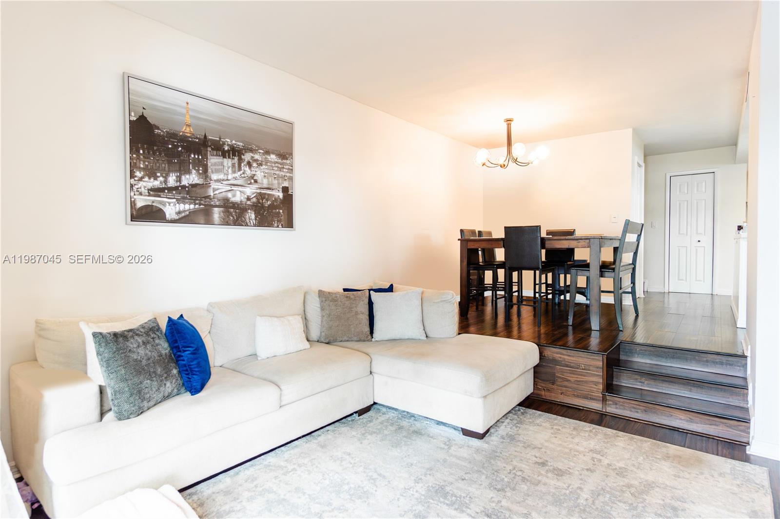 WESTVIEW CONDOMINIUM NO O - Residential Lease