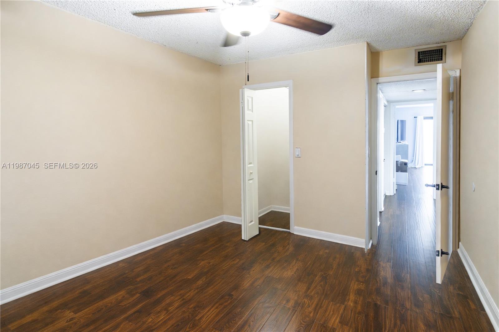 WESTVIEW CONDOMINIUM NO O - Residential Lease