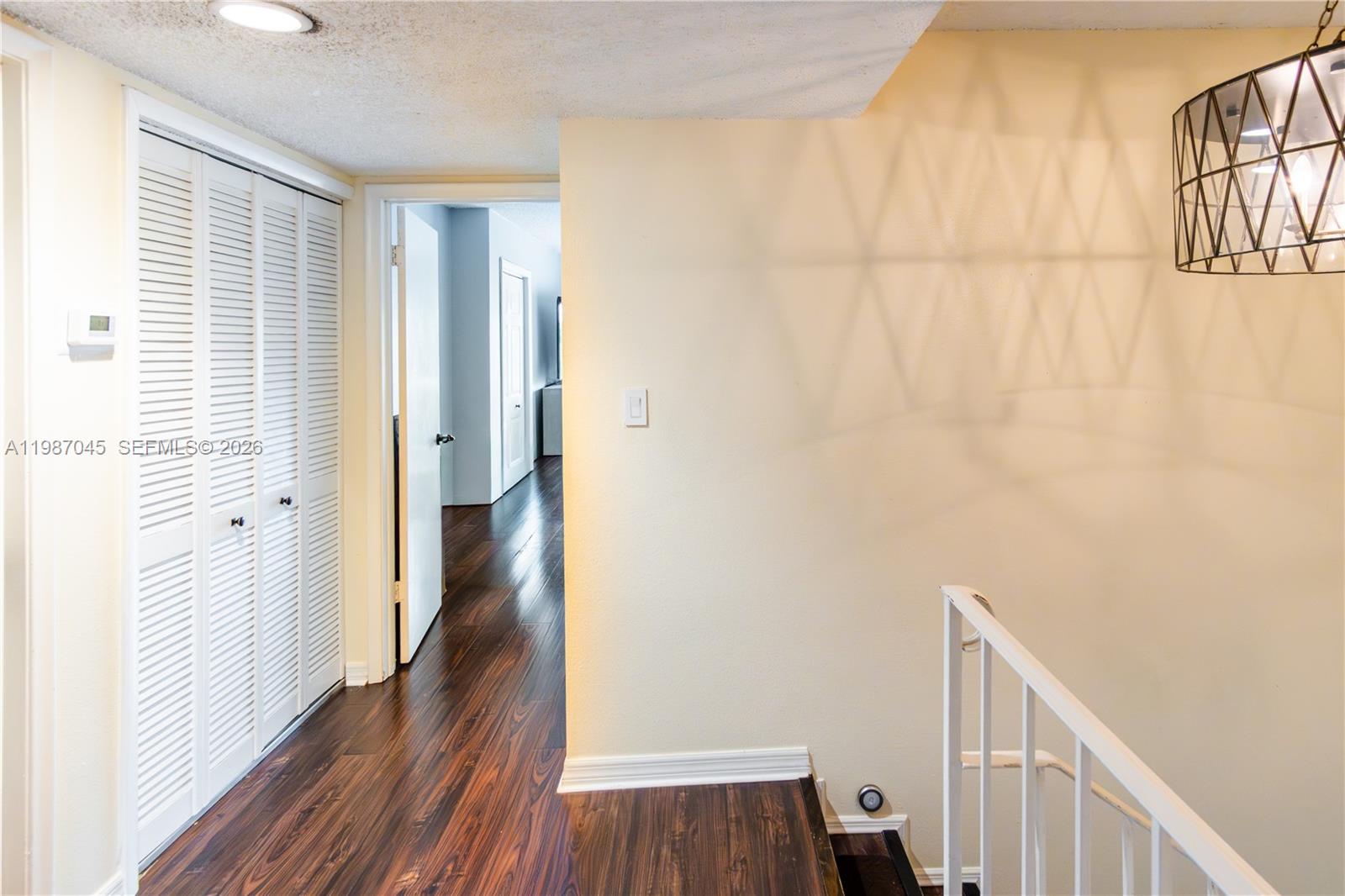 WESTVIEW CONDOMINIUM NO O - Residential Lease