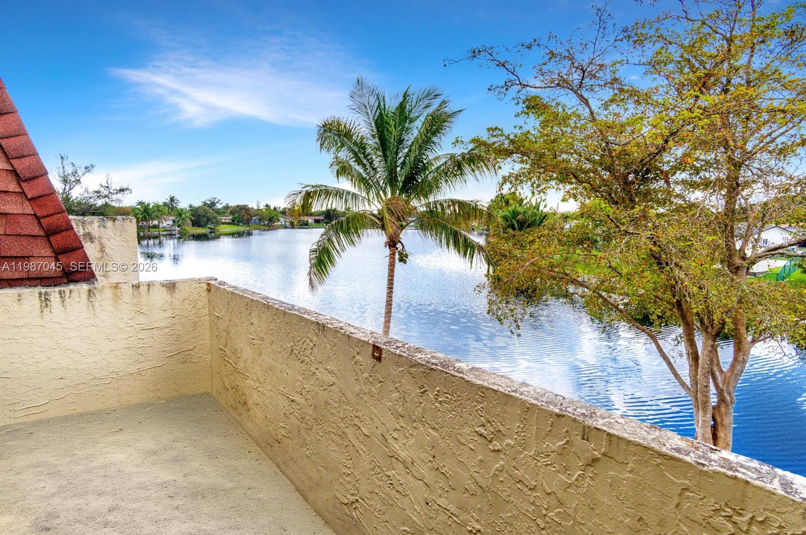 WESTVIEW CONDOMINIUM NO O - Residential Lease