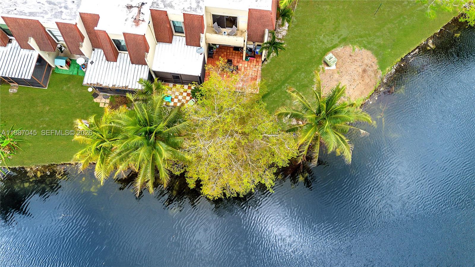 WESTVIEW CONDOMINIUM NO O - Residential Lease