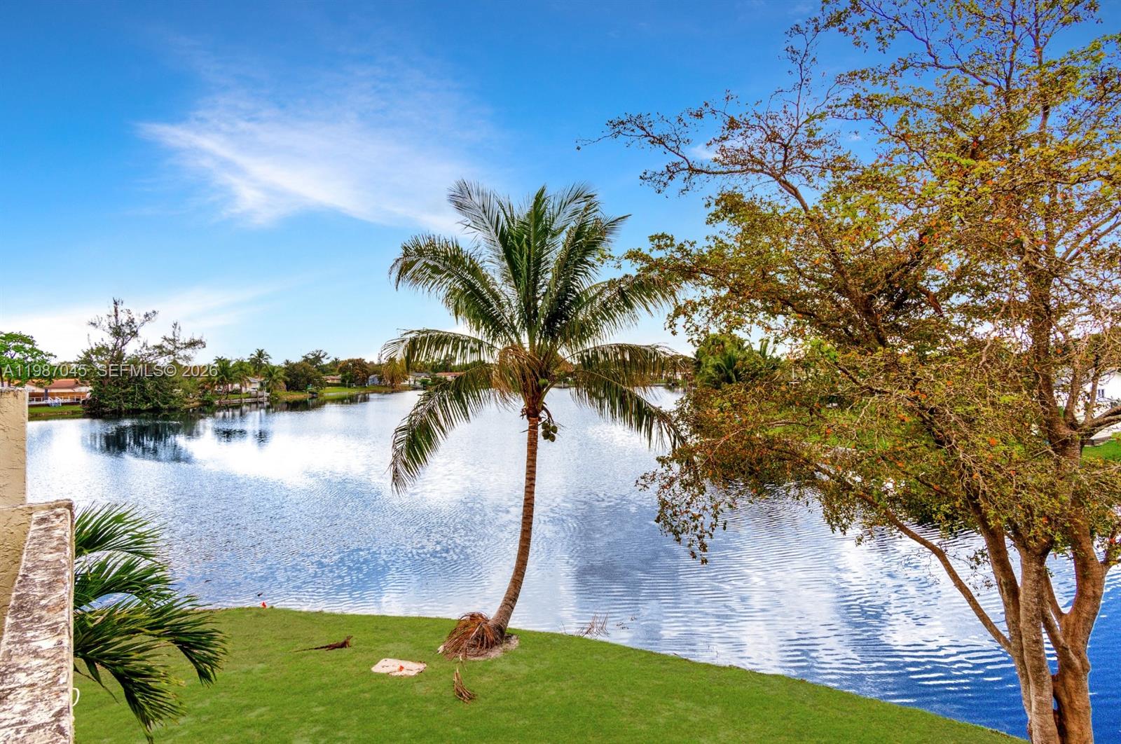 WESTVIEW CONDOMINIUM NO O - Residential Lease