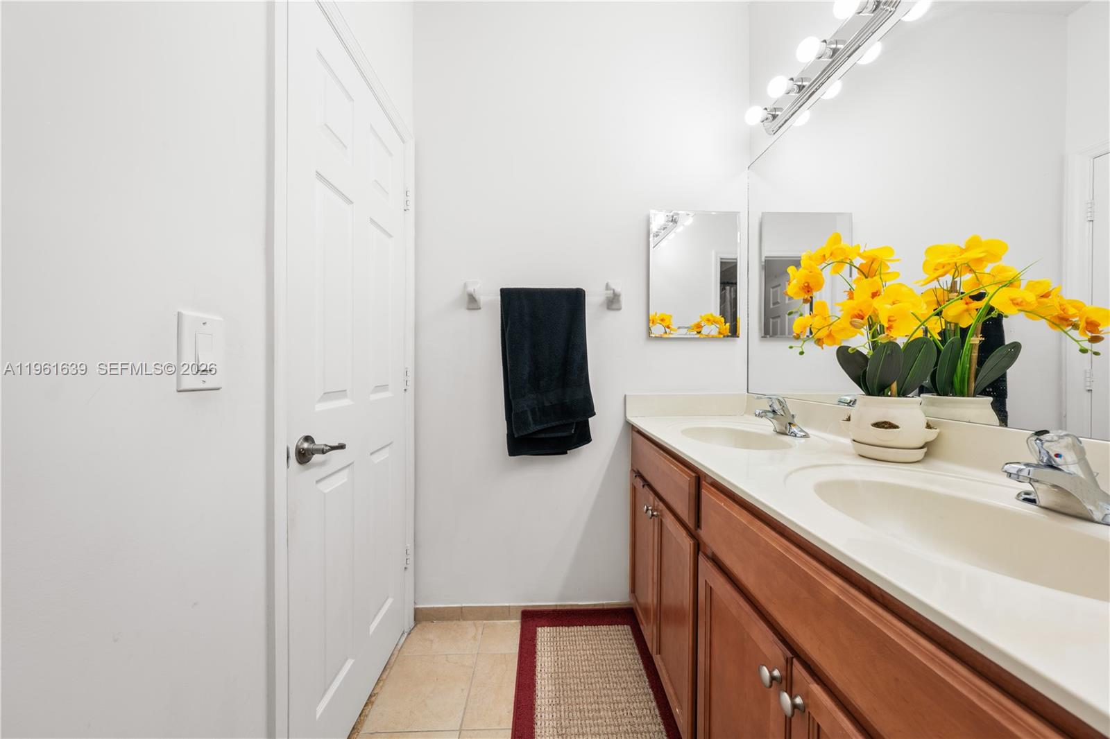 KENDALL COMMONS RESIDENTI - Residential