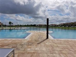 KENDALL COMMONS RESIDENTI - Residential