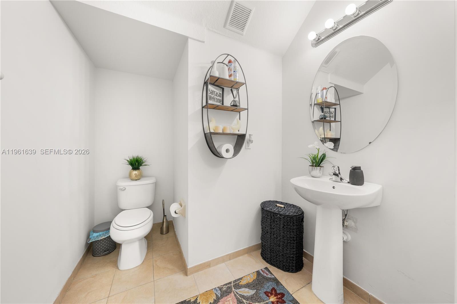 KENDALL COMMONS RESIDENTI - Residential