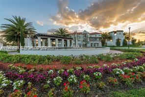 KENDALL COMMONS RESIDENTI - Residential