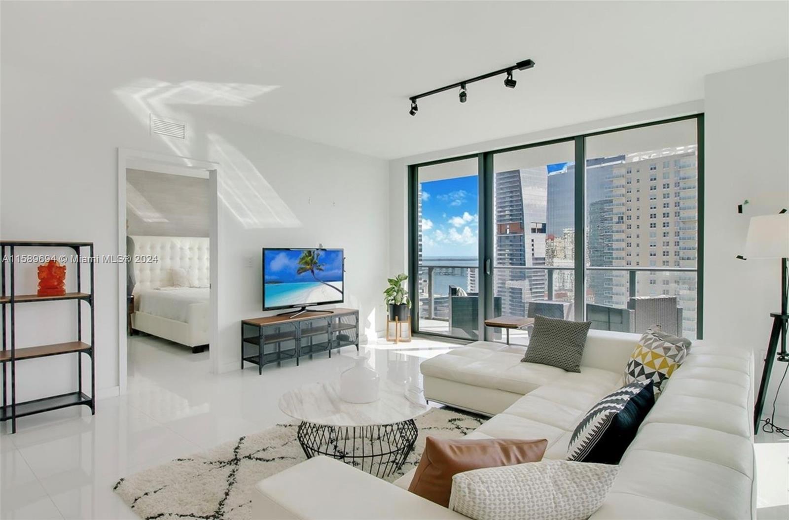 SLS BRICKELL - Residential Lease