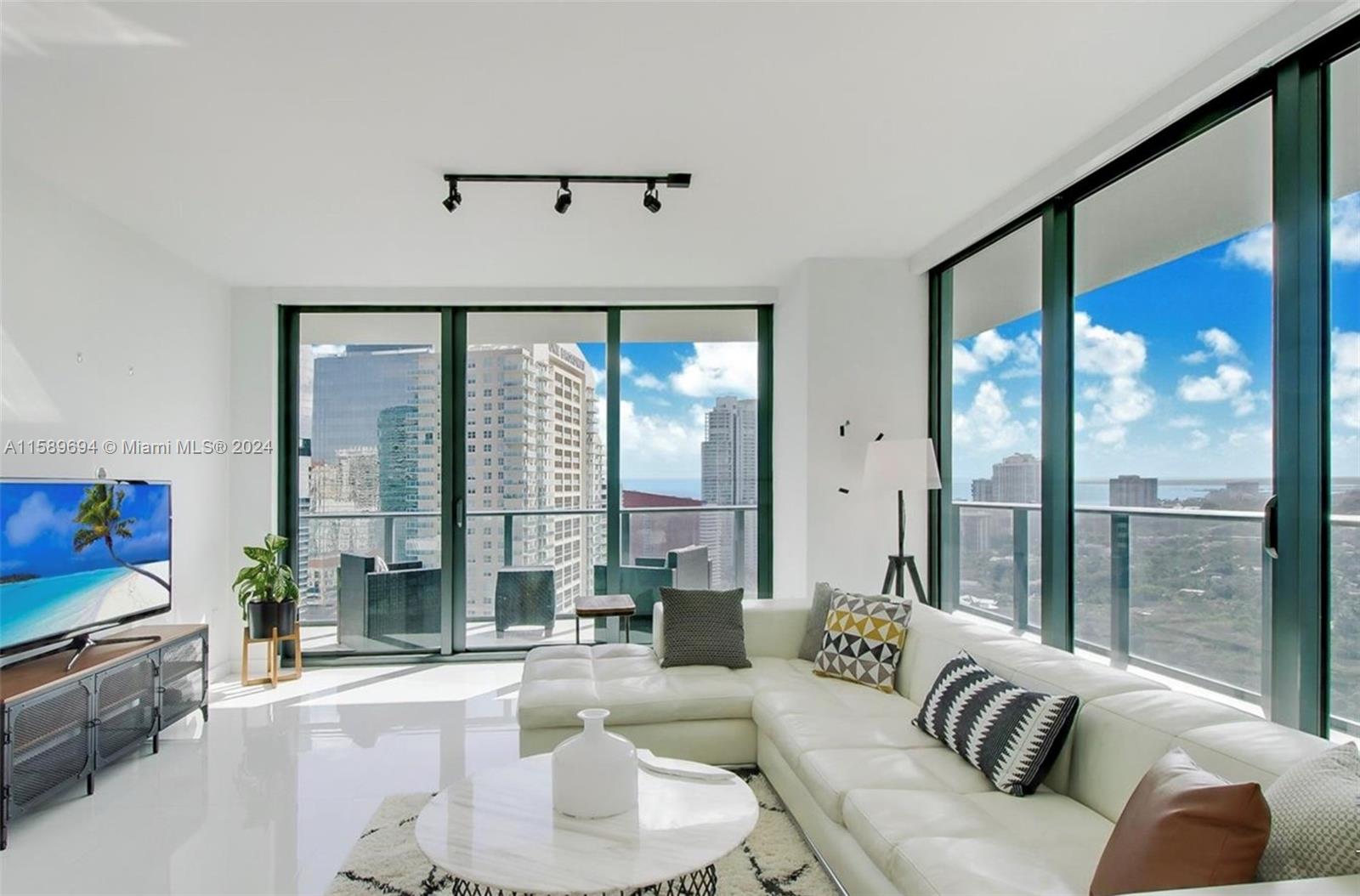 SLS BRICKELL - Residential Lease