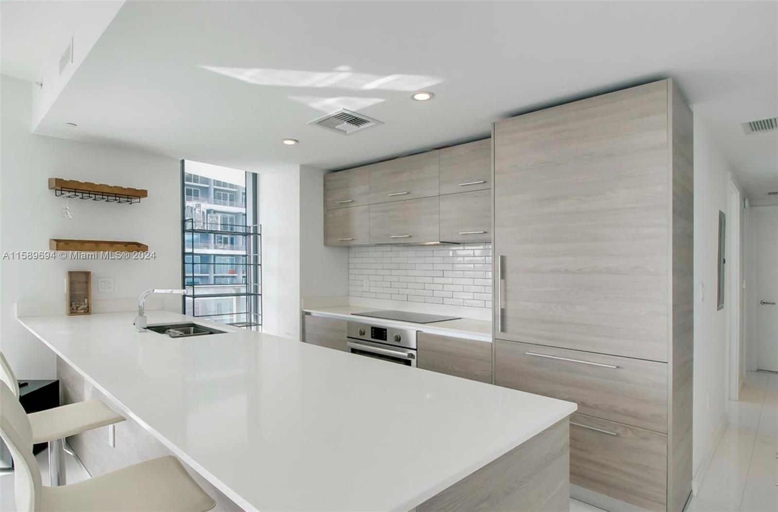 SLS BRICKELL - Residential Lease