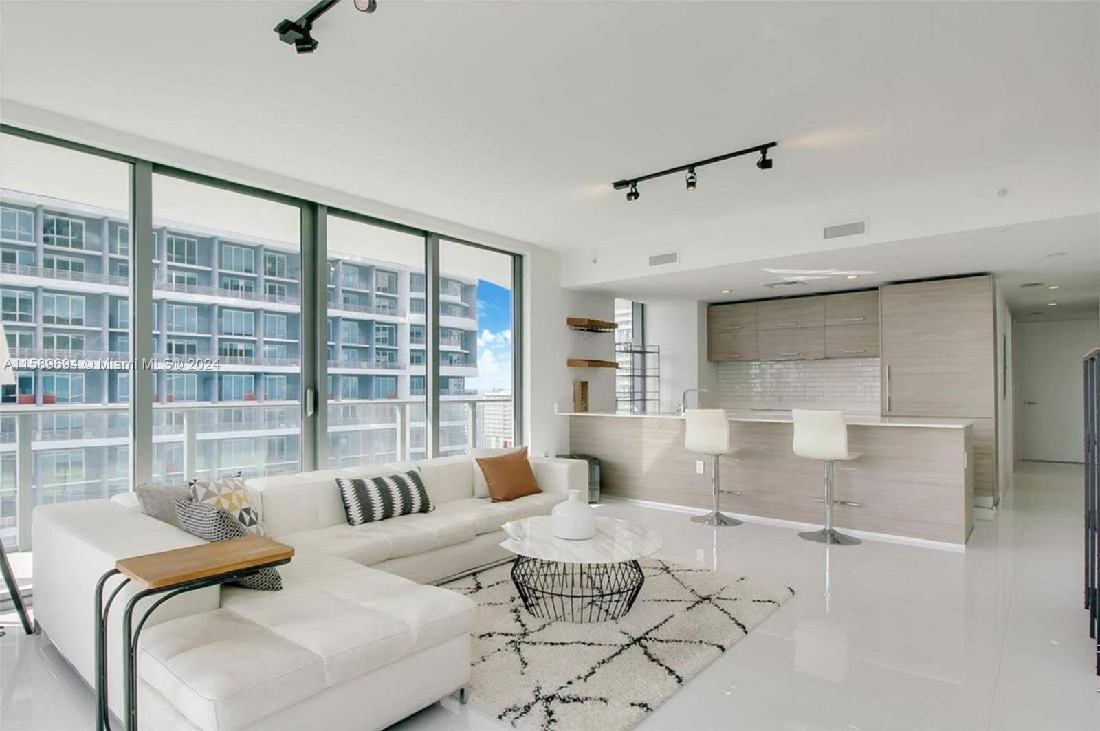 SLS BRICKELL - Residential Lease