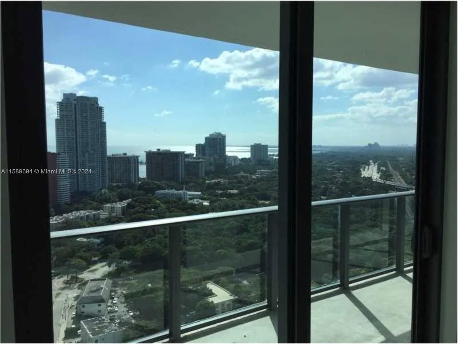 SLS BRICKELL - Residential Lease
