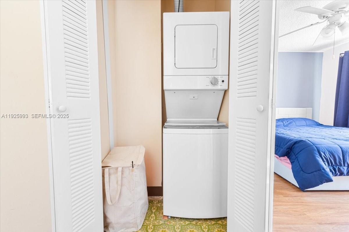 SANDPEBBLES TOWNHOUSE CON - Residential Lease